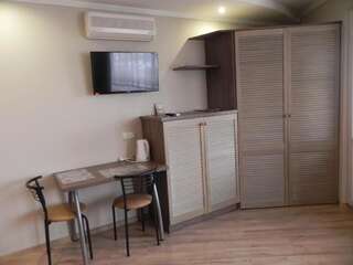 Апартаменты The Heart of Lviv Apartments - Lviv Львов Апартаменты-студия, проспект Свободы 6/8-3
